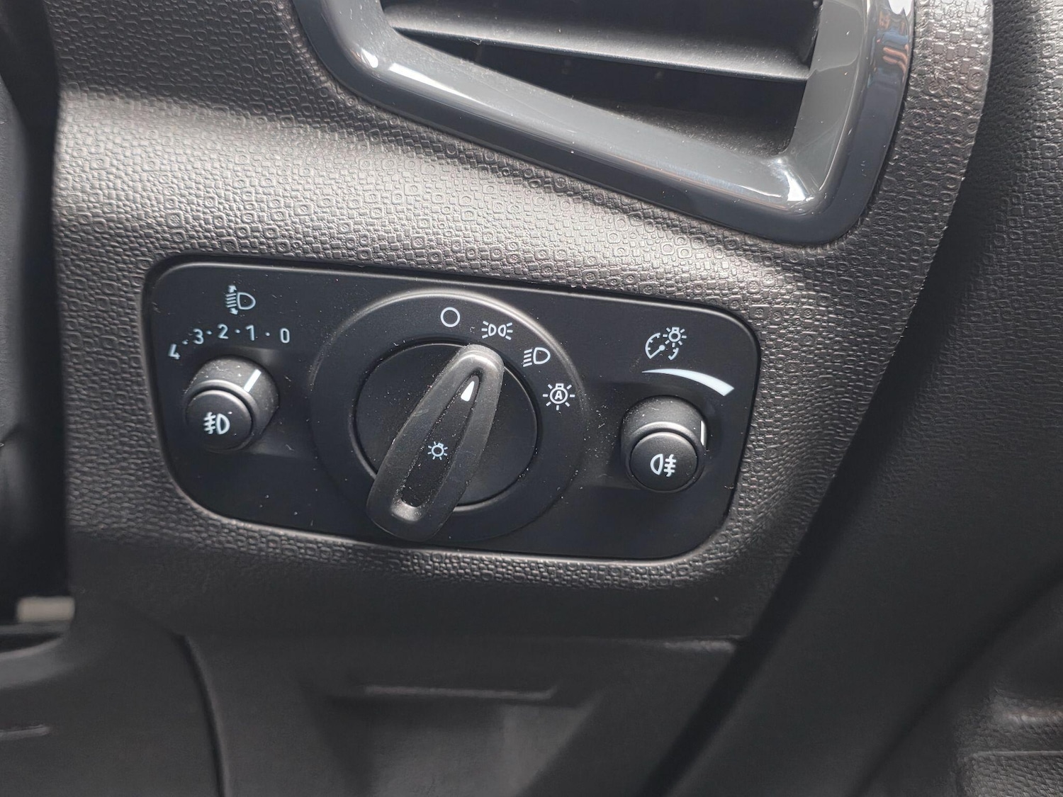 Used Ford Ecosport 2015 for sale - 77538436: Photo 33