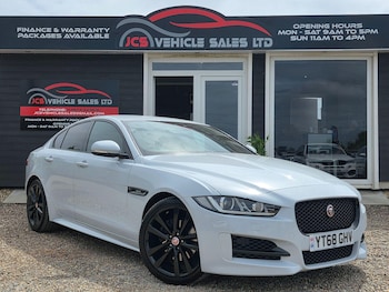 Used Jaguar XE 2018 for sale - 78662401: Photo