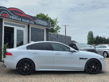 Used Jaguar XE 2018 for sale - 78662401: Photo