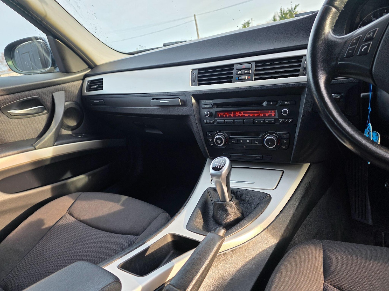 Used BMW 3 Series 2011 for sale - 77683679: Photo 21