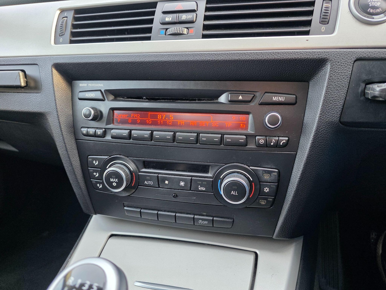 Used BMW 3 Series 2011 for sale - 77683679: Photo 23