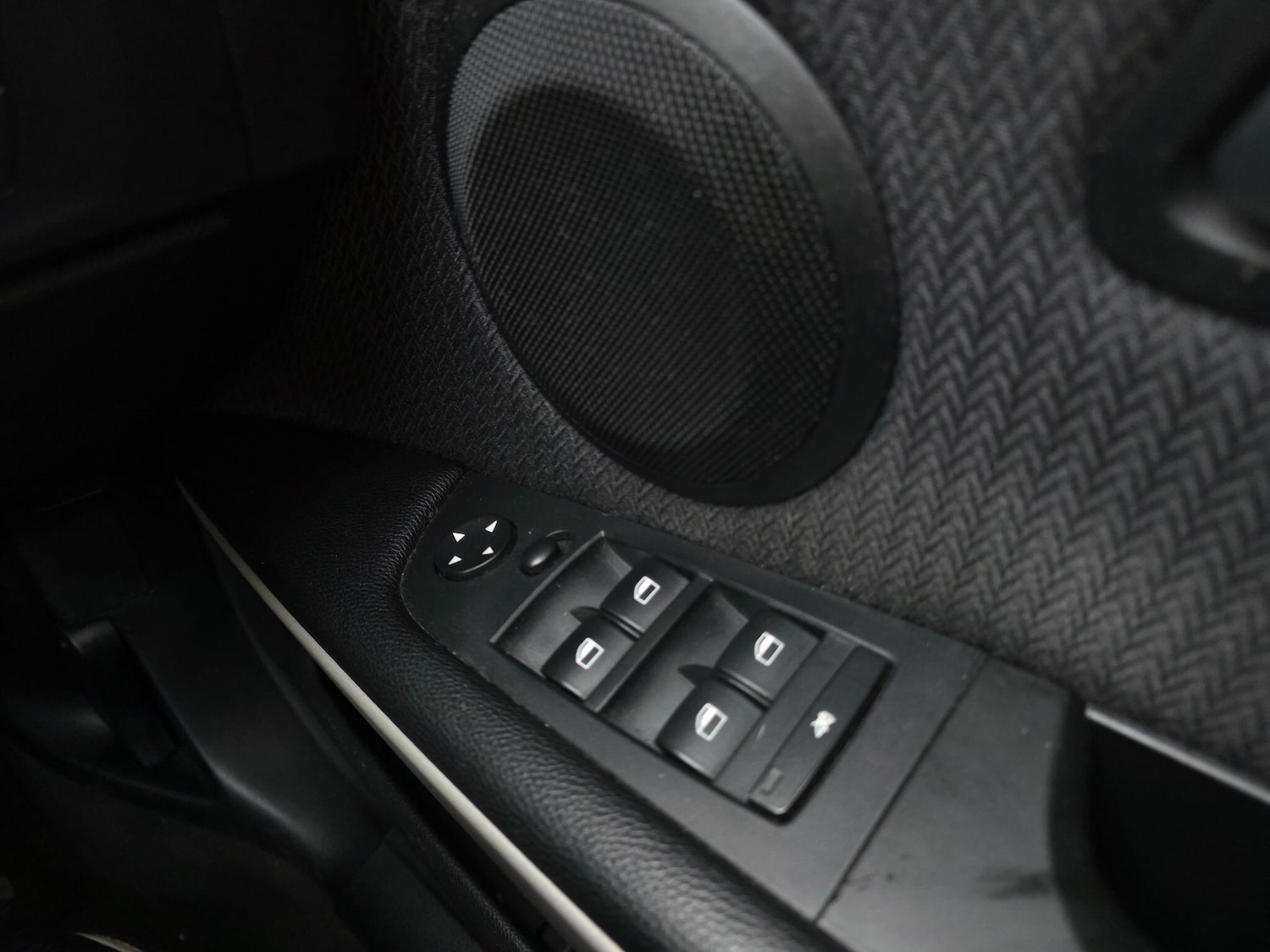 Used BMW 3 Series 2011 for sale - 77683679: Photo 25