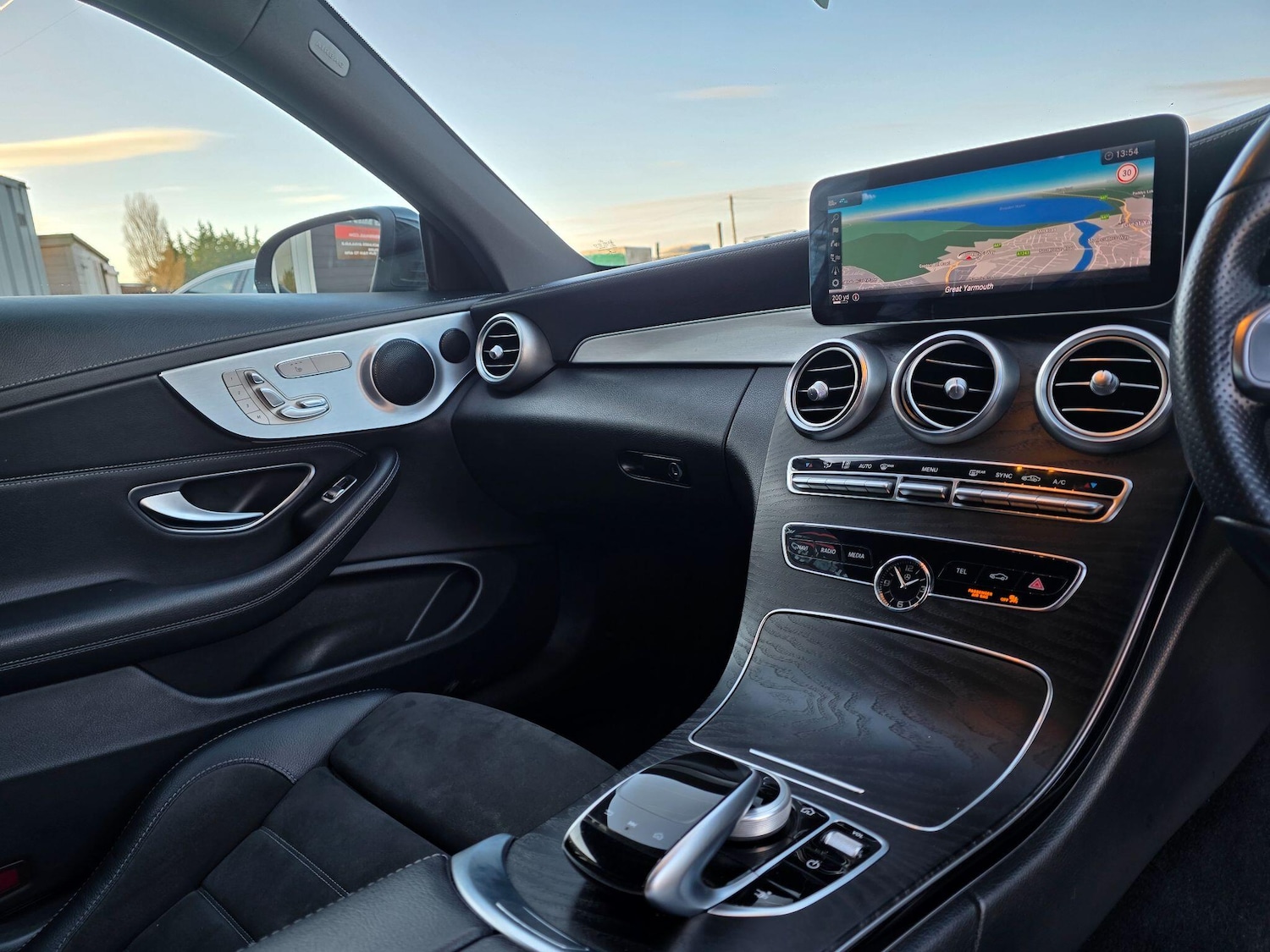 Used Mercedes-Benz C Class 2019 for sale - 77163431: Photo 20