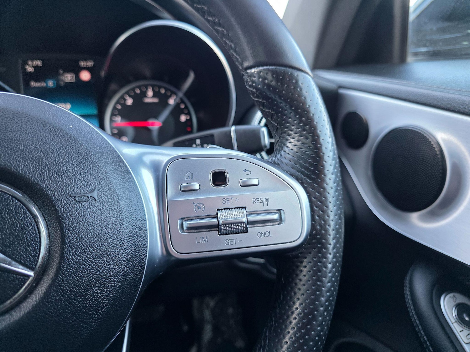 Used Mercedes-Benz C Class 2019 for sale - 77163431: Photo 34