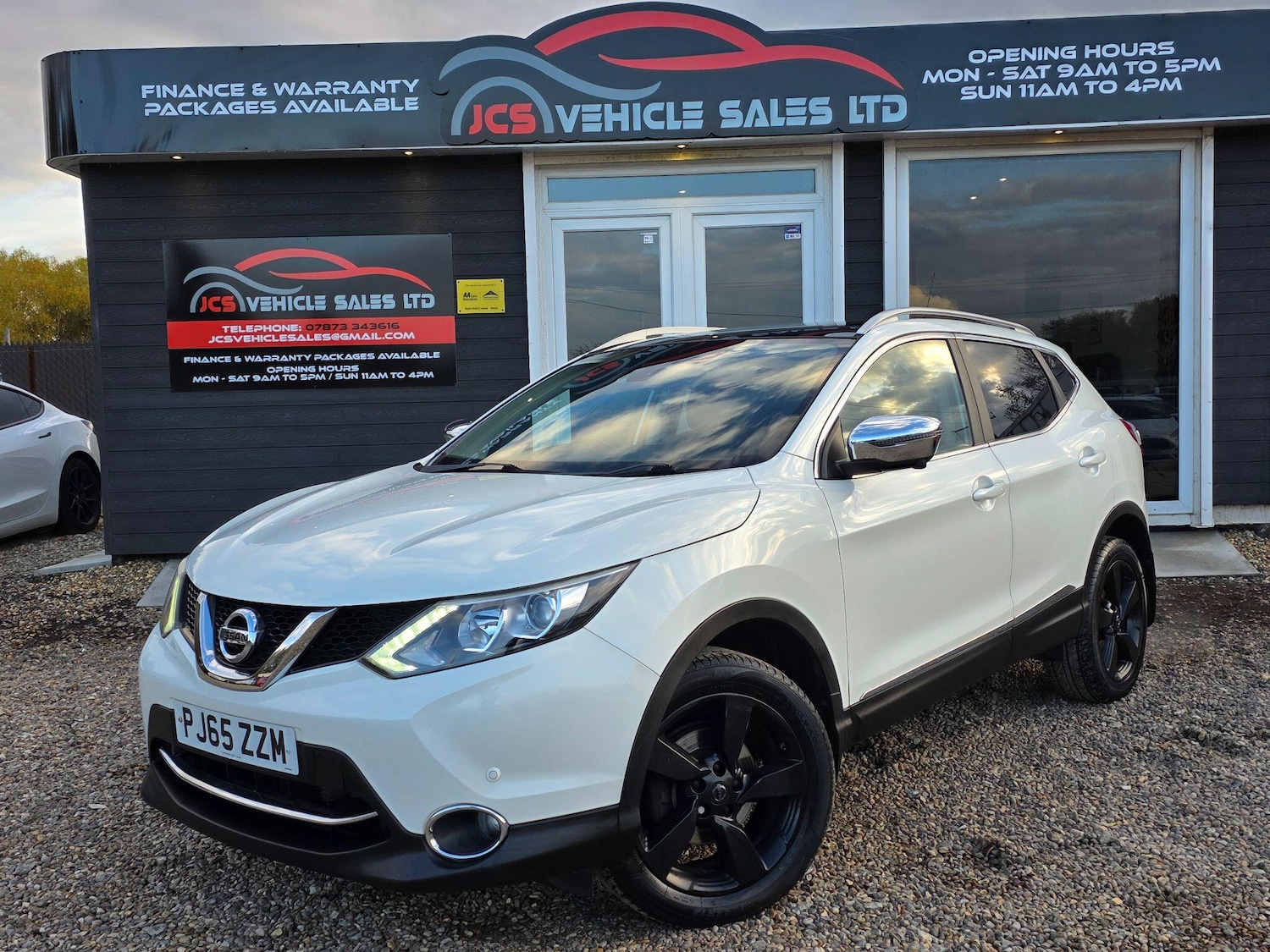 Used Nissan Qashqai 2015 for sale - 76599420: Photo 11