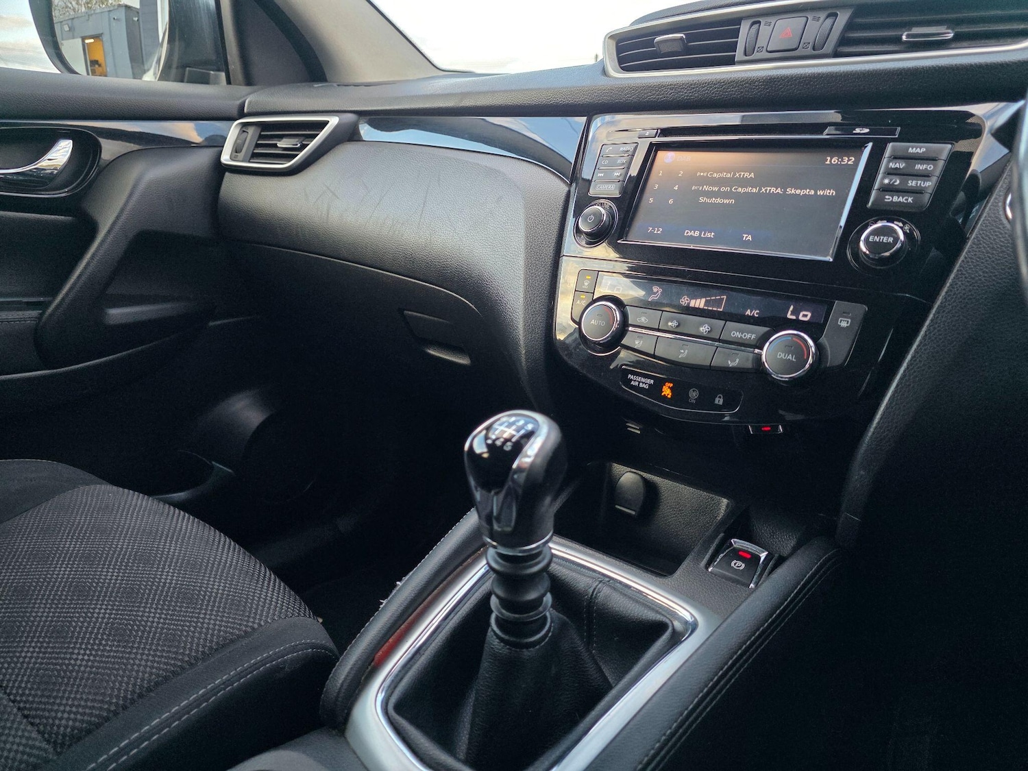 Used Nissan Qashqai 2015 for sale - 76599420: Photo 20