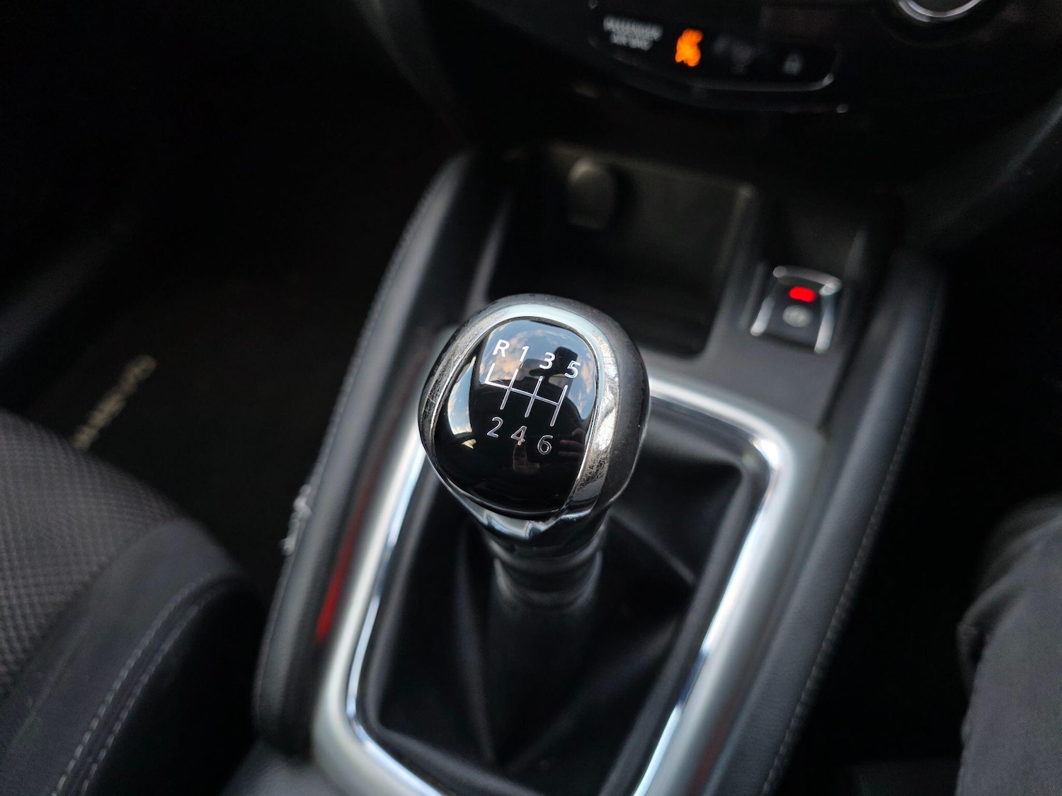 Used Nissan Qashqai 2015 for sale - 76599420: Photo 21