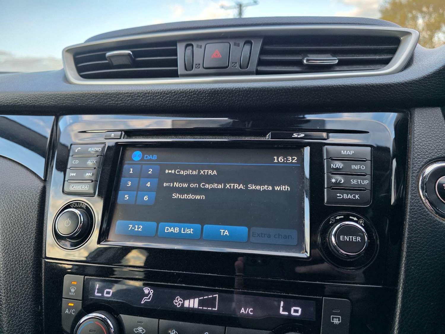 Used Nissan Qashqai 2015 for sale - 76599420: Photo 24