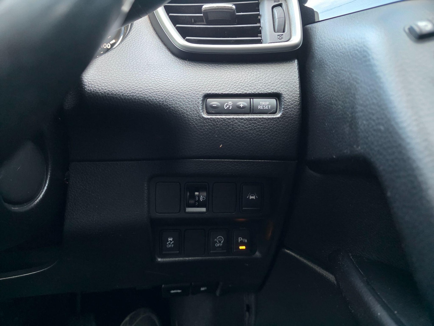 Used Nissan Qashqai 2015 for sale - 76599420: Photo 29