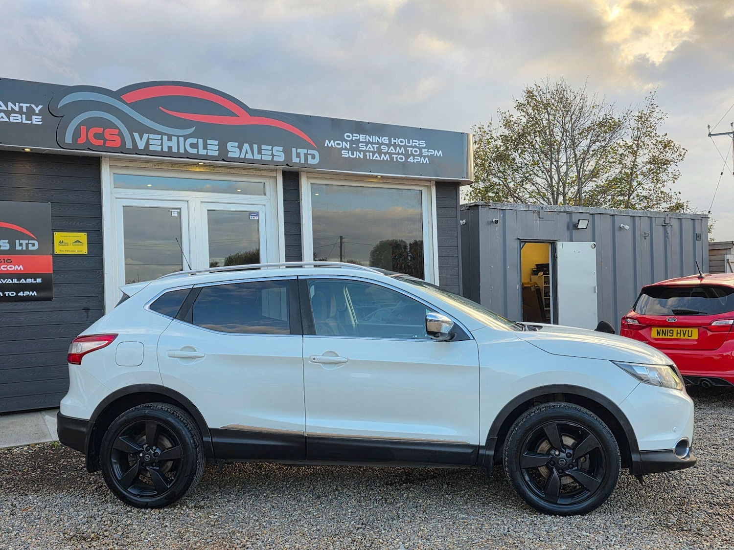 Used Nissan Qashqai 2015 for sale - 76599420: Photo 3