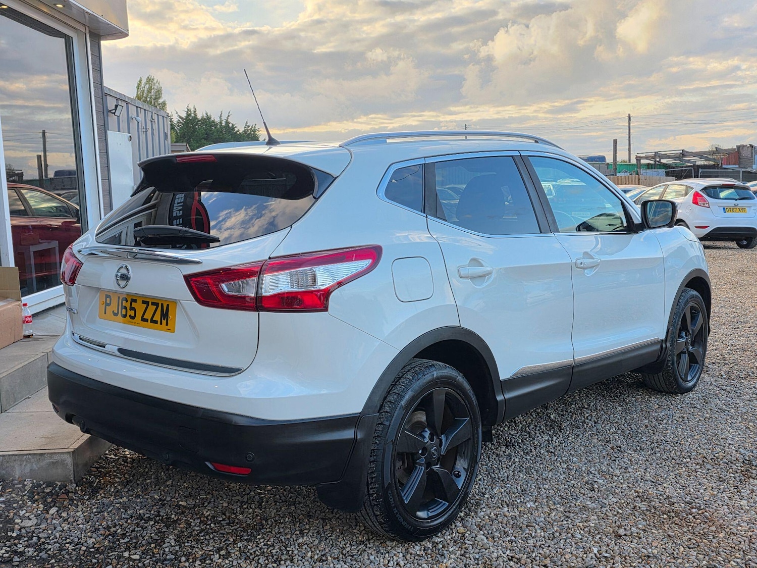 Used Nissan Qashqai 2015 for sale - 76599420: Photo 5