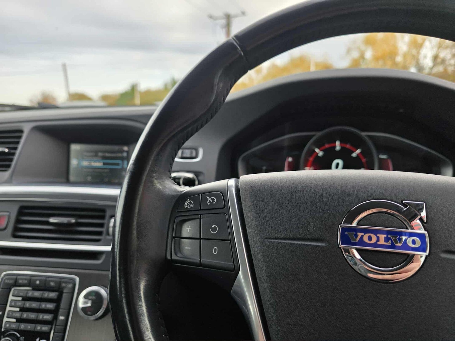 Used Volvo S60 2016 for sale - 76599419: Photo 34