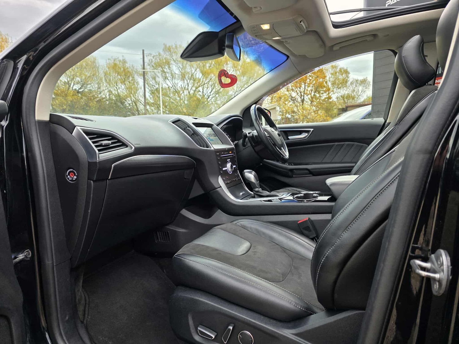 Used Ford Edge 2017 for sale - 76599418: Photo 19