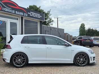 Used Volkswagen Golf 2015 for sale - 78772138: Photo