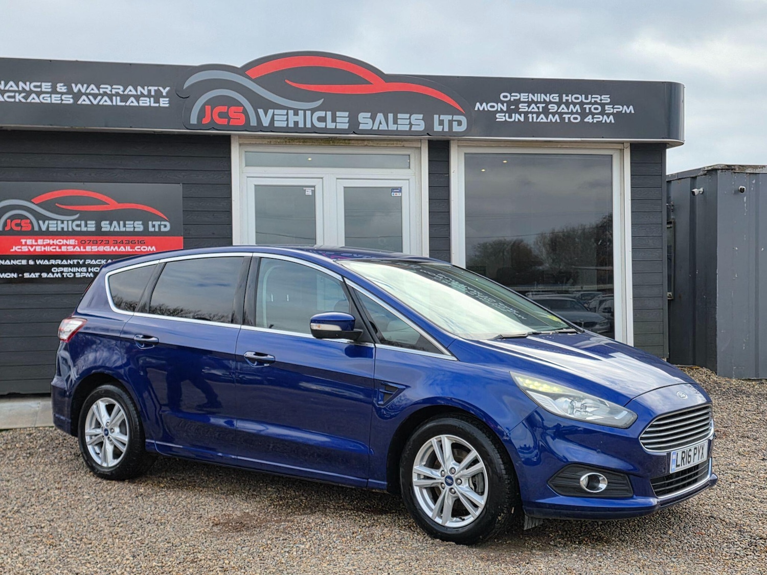 Used Ford S-Max 2016 for sale - 77550488: Photo 2