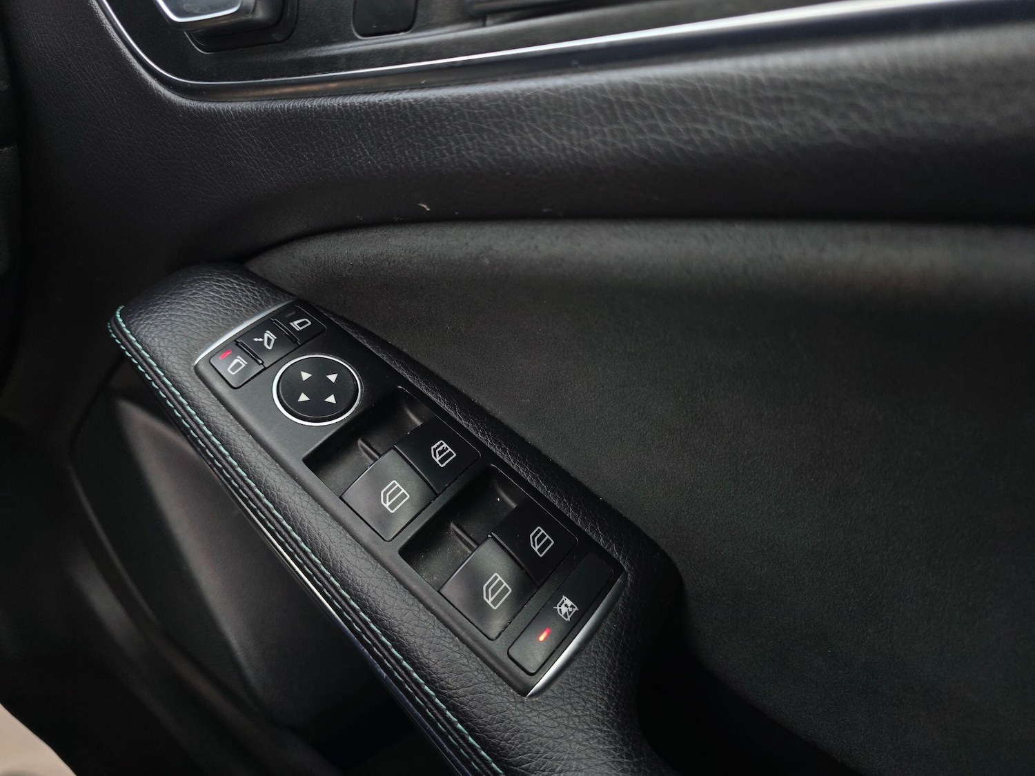 Used Mercedes-Benz A-Class 2016 for sale - 77633851: Photo 37