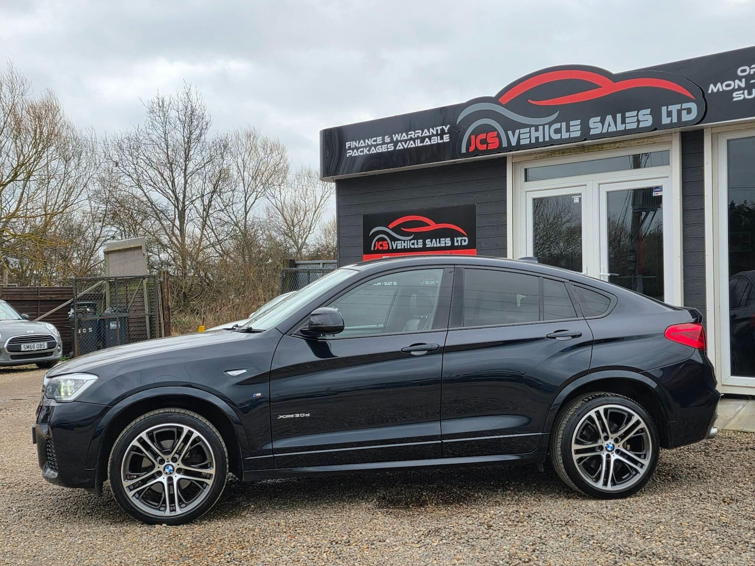 Used BMW X4 2014 for sale - 77696164: Photo 3