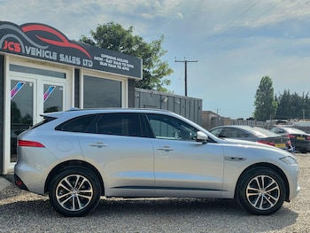 Used Jaguar F-Pace 2018 for sale - 79039200: Photo