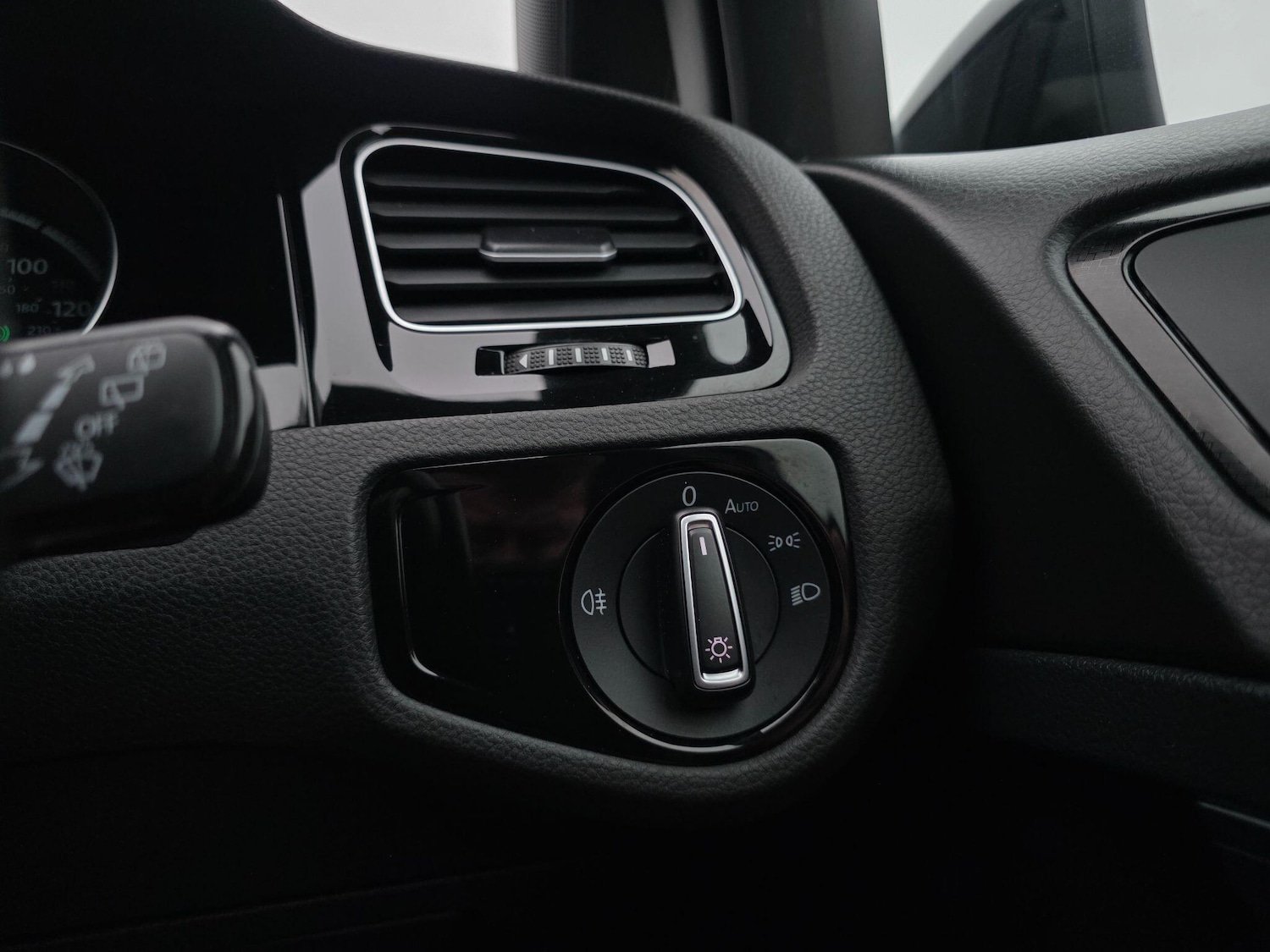 Used Volkswagen Golf 2016 for sale - 76599422: Photo 29