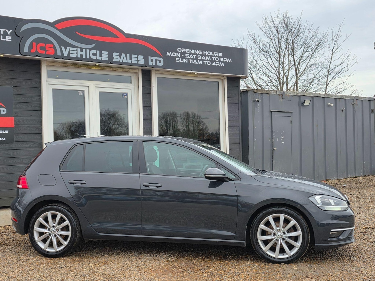 Used Volkswagen Golf 2018 for sale - 77625327: Photo 3