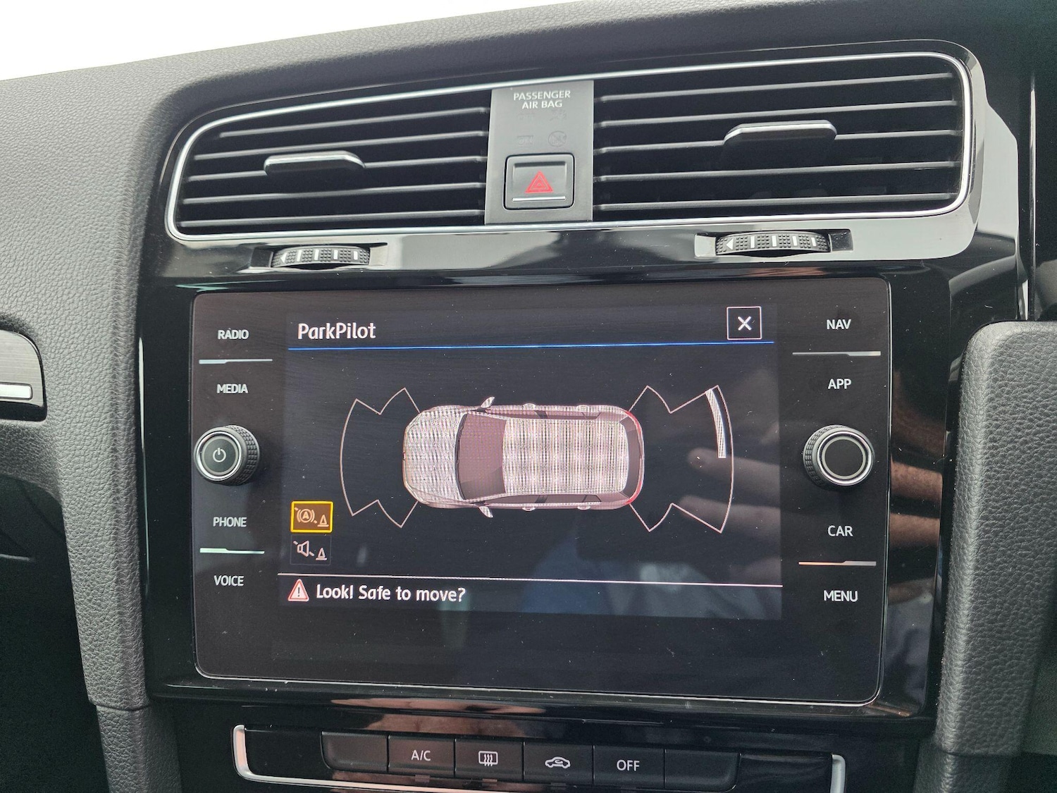 Used Volkswagen Golf 2018 for sale - 77625327: Photo 32