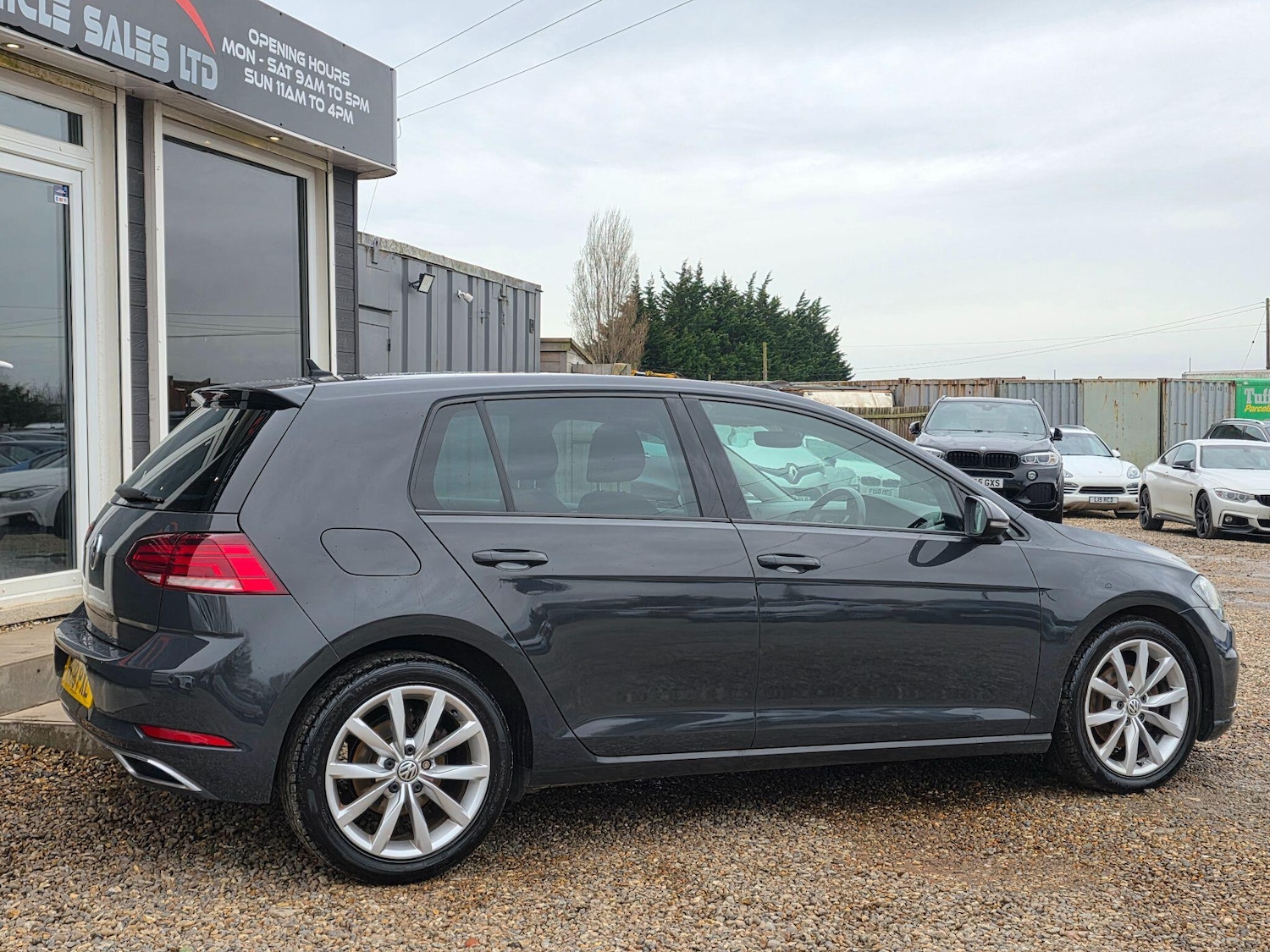 Used Volkswagen Golf 2018 for sale - 77625327: Photo 5