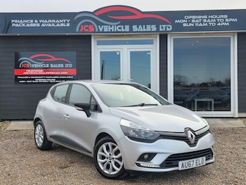 Used Renault Clio 2023 for sale - 77637649: Photo