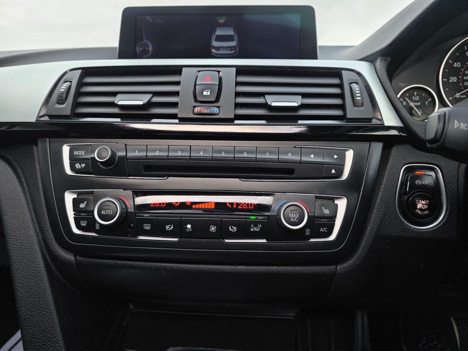 Used BMW 3 Series 2013 for sale - 77291349: Photo 28