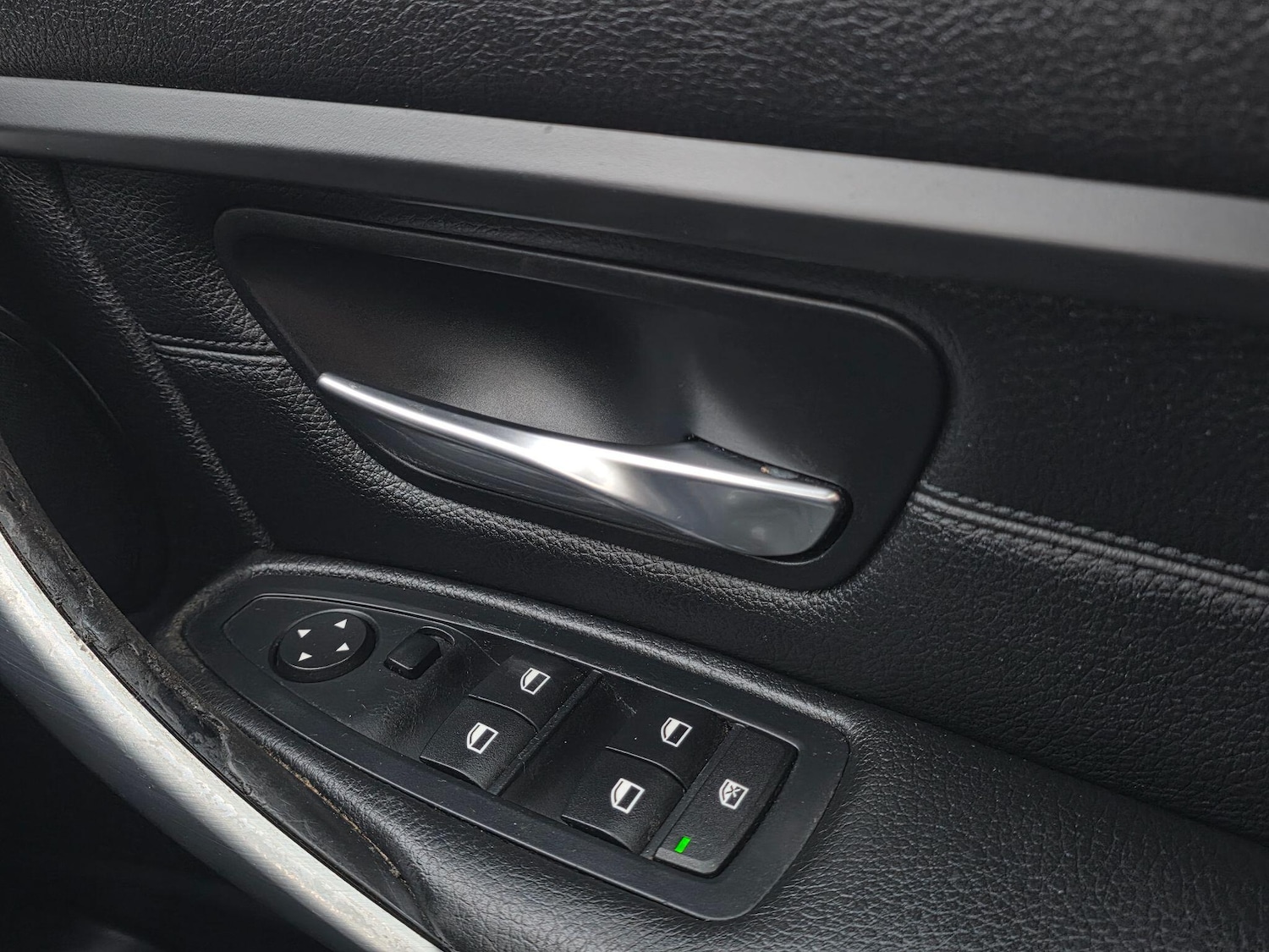 Used BMW 3 Series 2013 for sale - 77291349: Photo 38