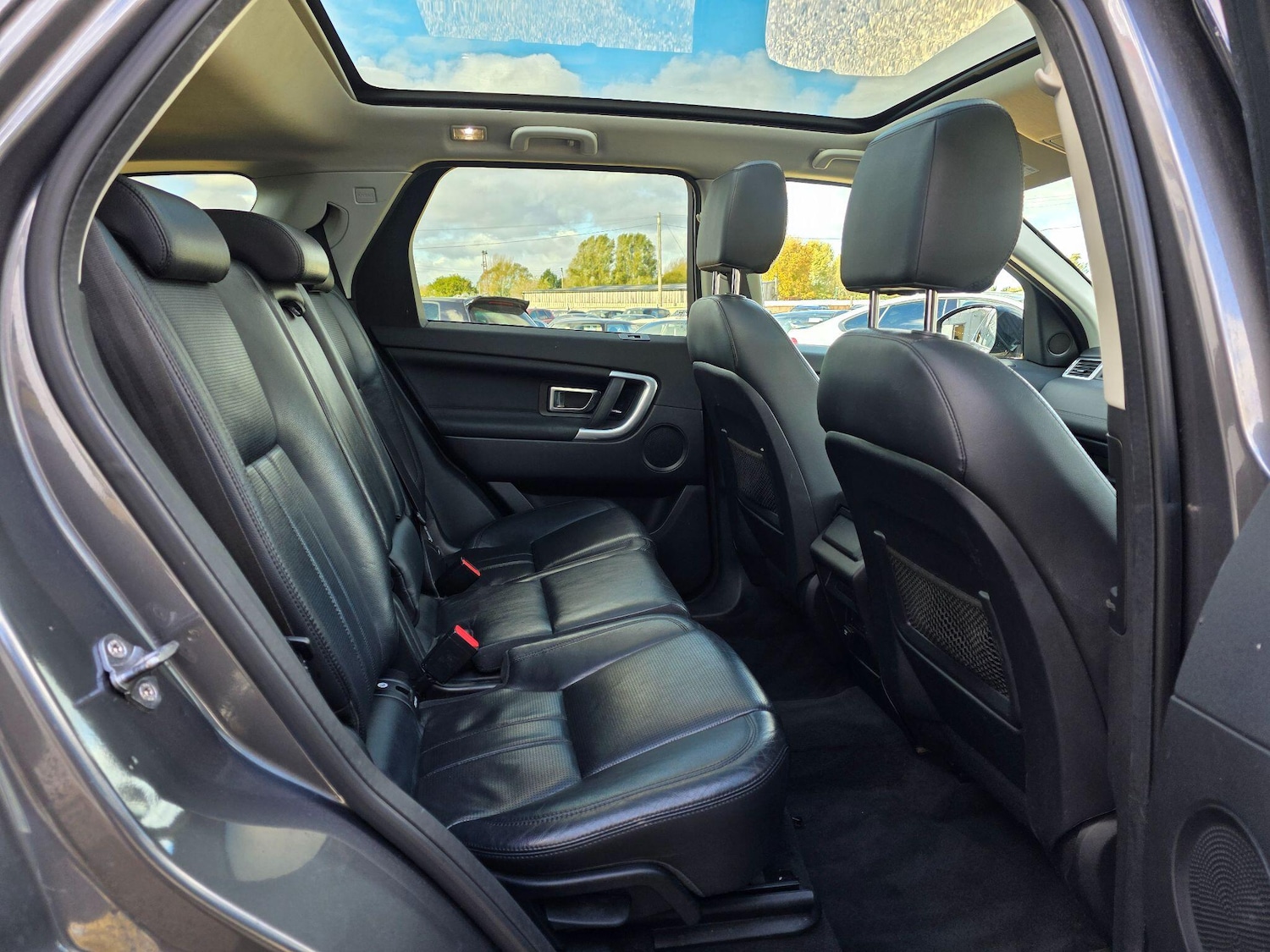 Used Land Rover Discovery Sport for sale - 76996875: Photo 15