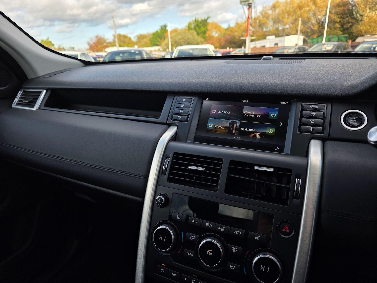 Used Land Rover Discovery Sport for sale - 76996875: Photo 26