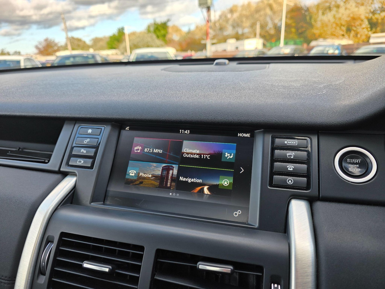 Used Land Rover Discovery Sport for sale - 76996875: Photo 27