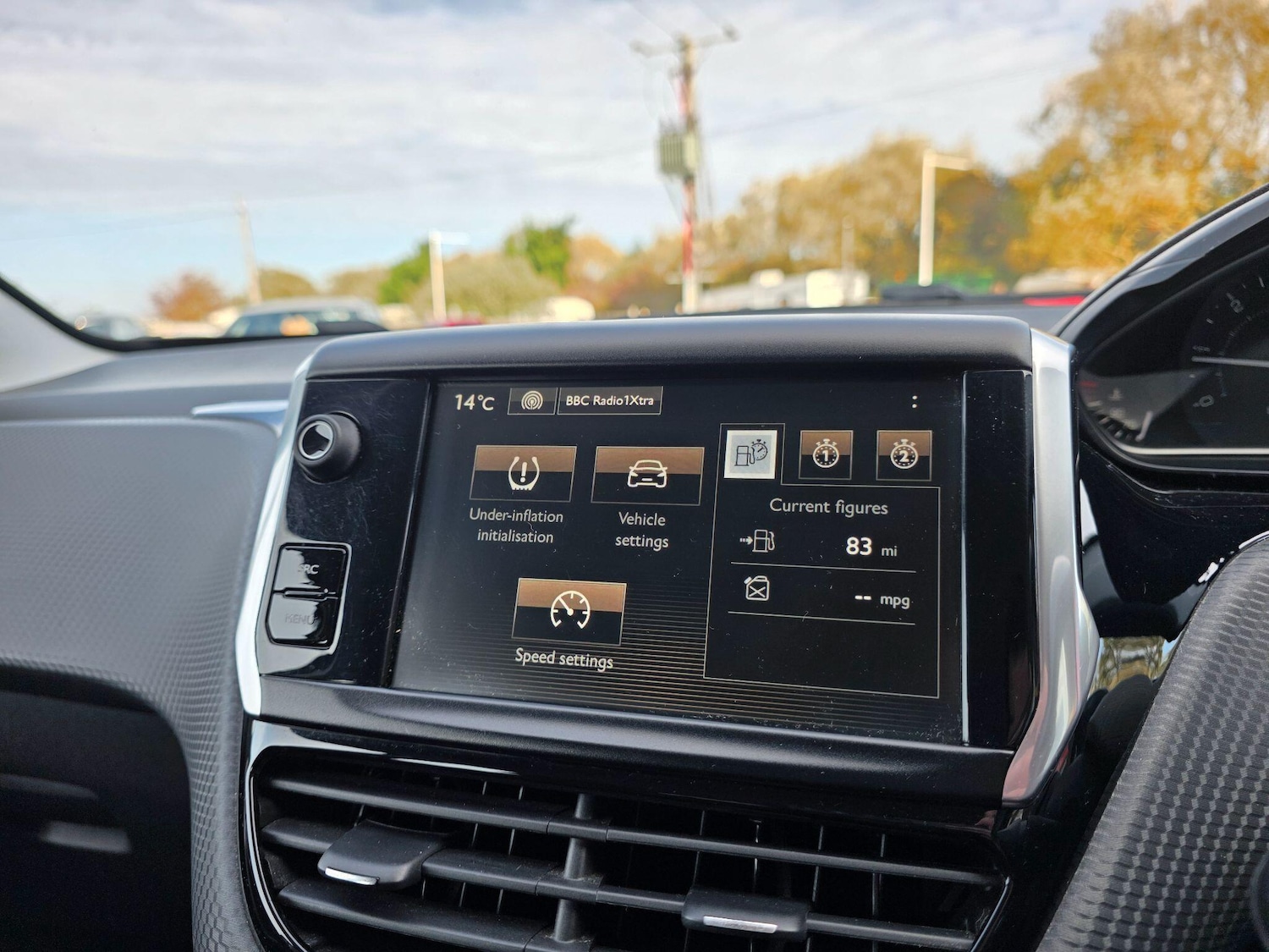 Used Peugeot 2008 2015 for sale - 76599457: Photo 28