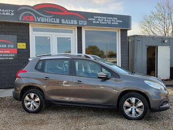 Used Peugeot 2008 2015 for sale - 76599457: Photo