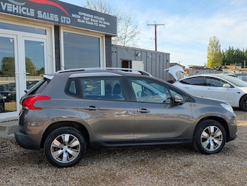 Used Peugeot 2008 2015 for sale - 76599457: Photo