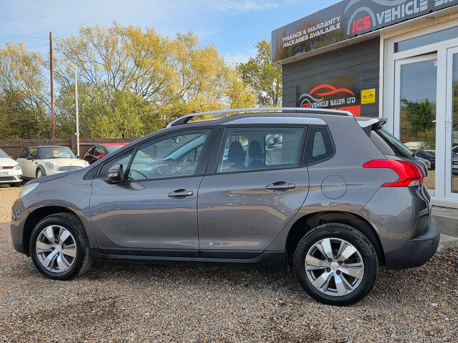 Used Peugeot 2008 2015 for sale - 76599457: Photo 8