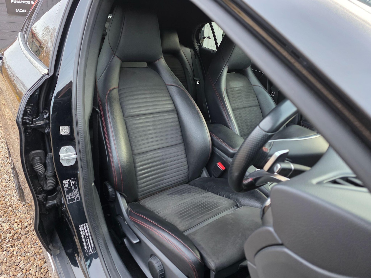 Used Mercedes-Benz GLA 2017 for sale - 77021132: Photo 14