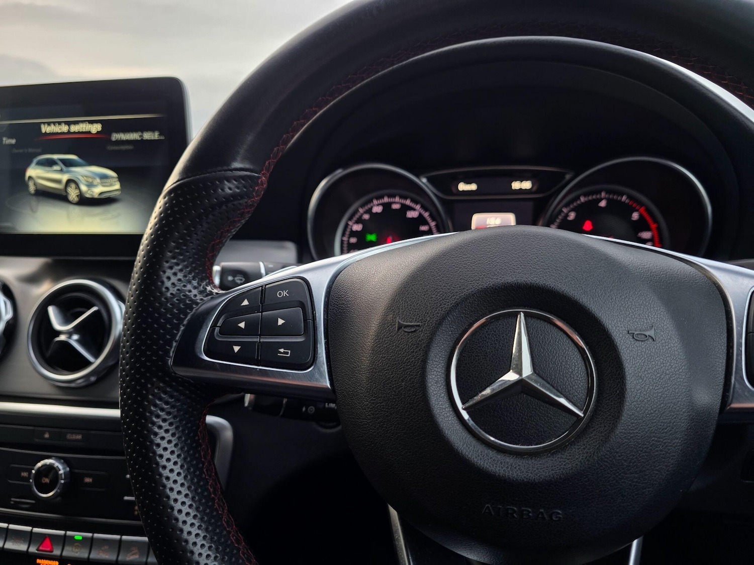 Used Mercedes-Benz GLA 2017 for sale - 77021132: Photo 33