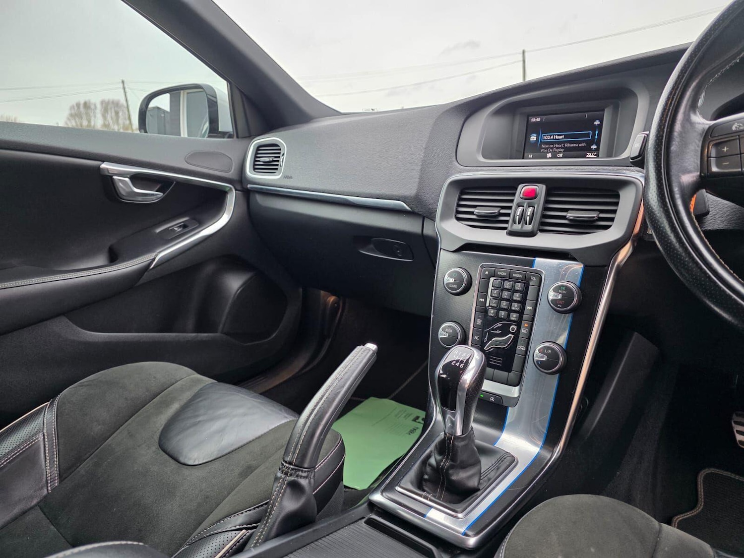 Used Volvo V40 for sale - 77166833: Photo 19