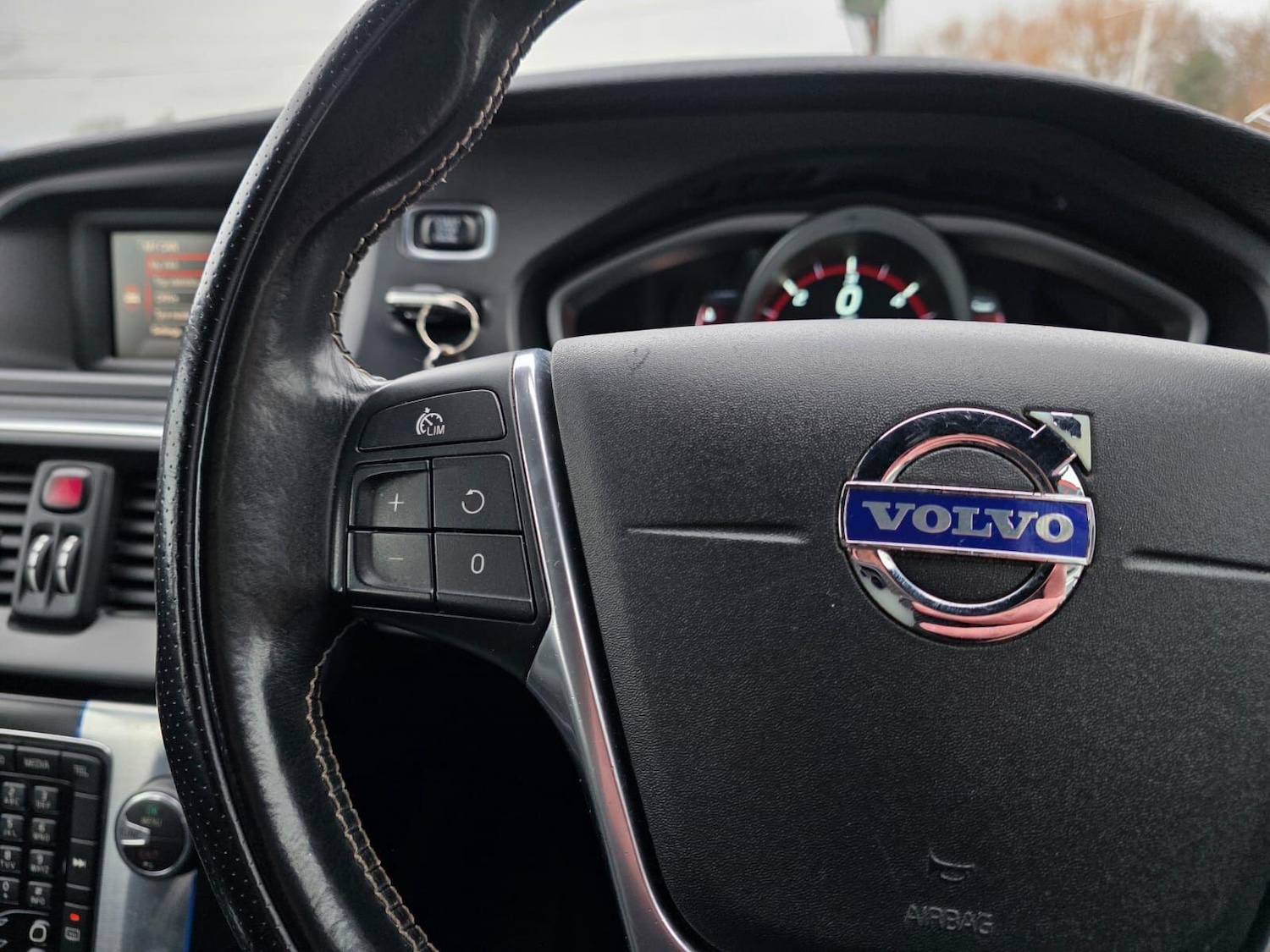 Used Volvo V40 for sale - 77166833: Photo 27