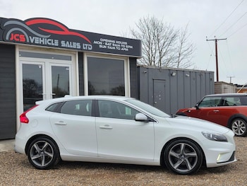 Used Volvo V40 2015 for sale - 77166833: Photo