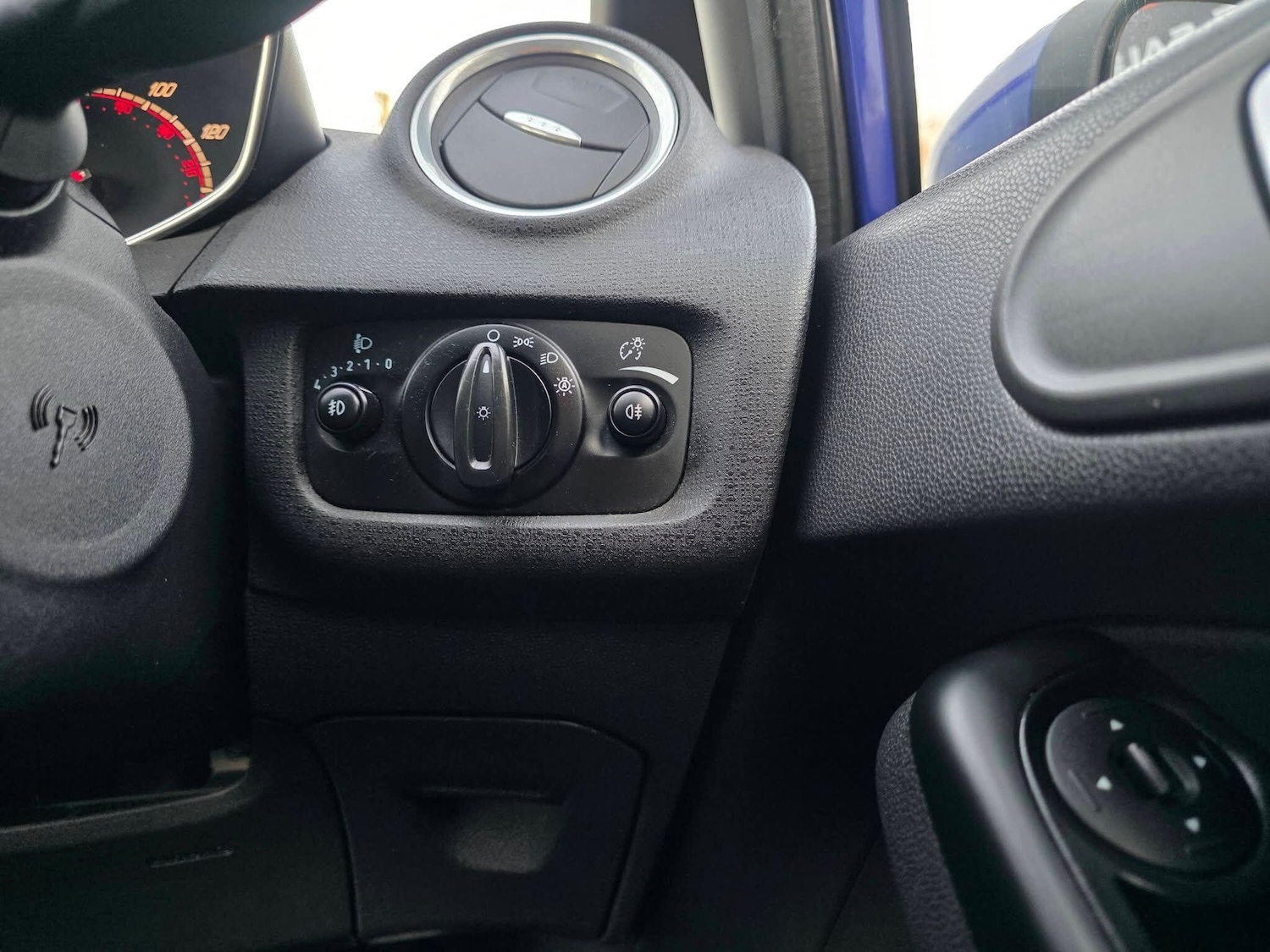 Used Ford Fiesta 2014 for sale - 77898206: Photo 28