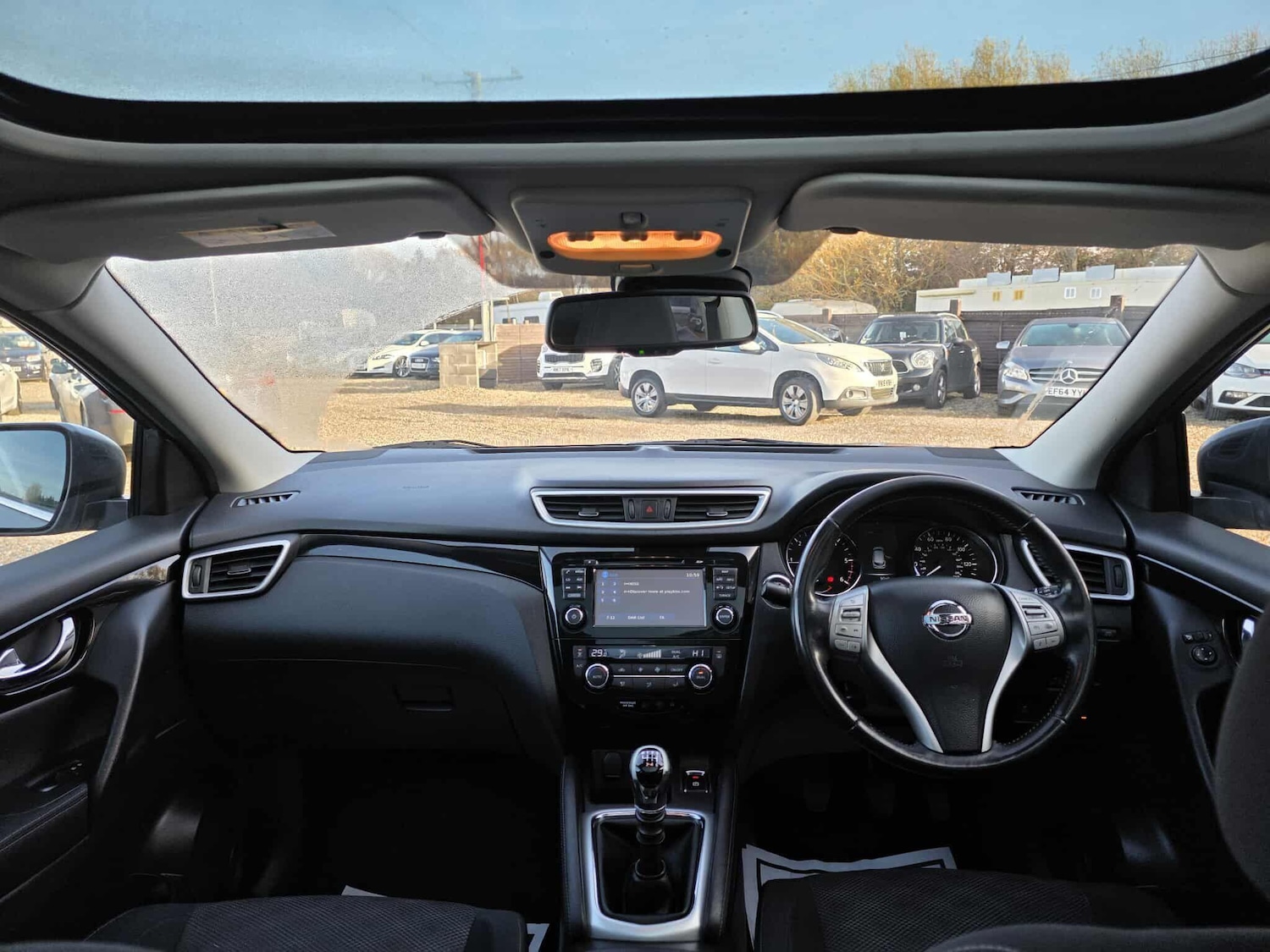 Used Nissan Qashqai 2015 for sale - 76976620: Photo 18