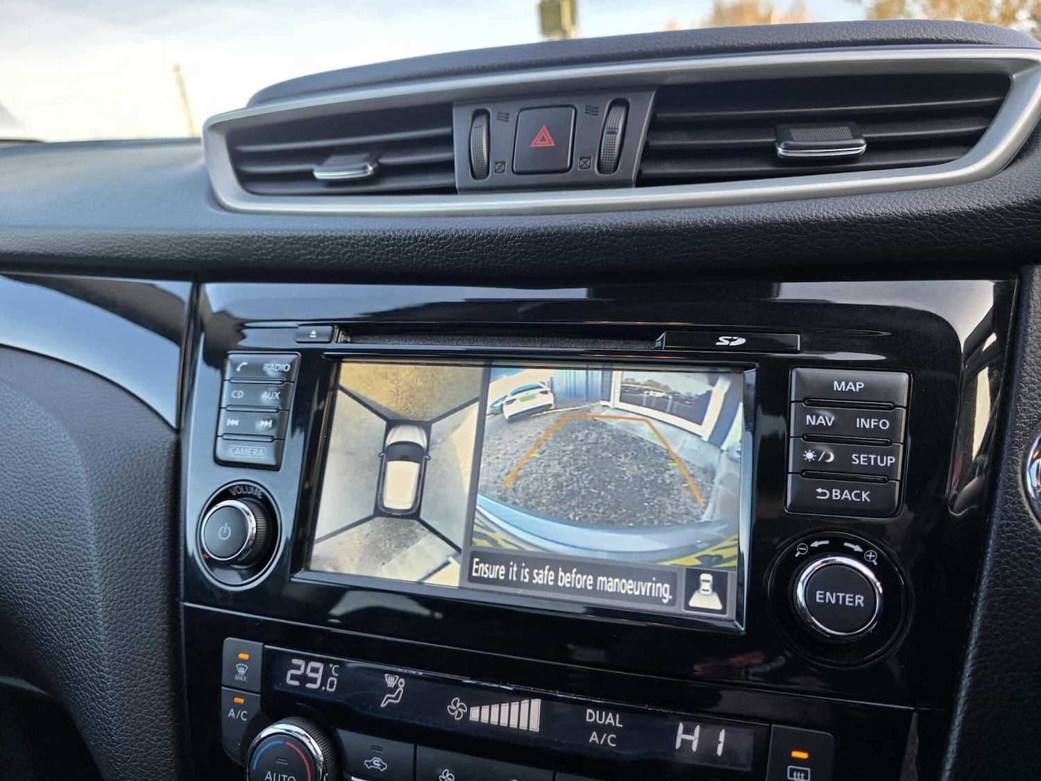 Used Nissan Qashqai 2015 for sale - 76976620: Photo 23