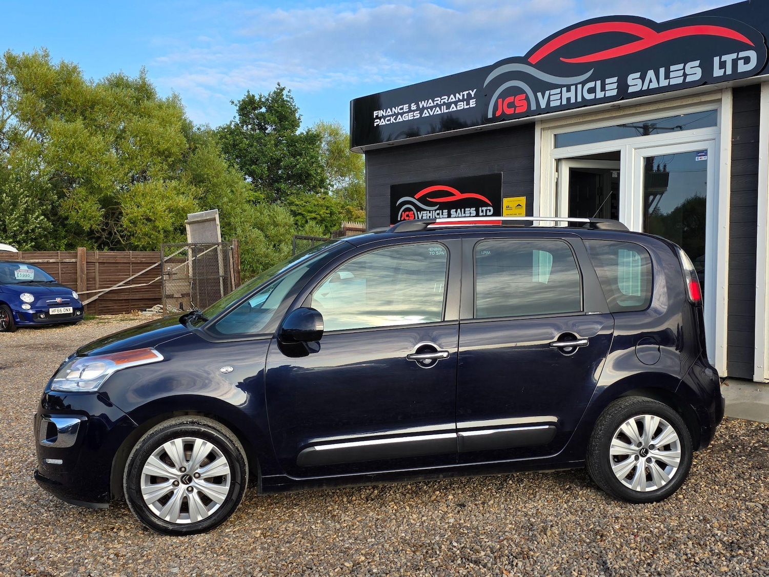 Used Citroen C3 Picasso 2013 for sale - 76633745: Photo 11