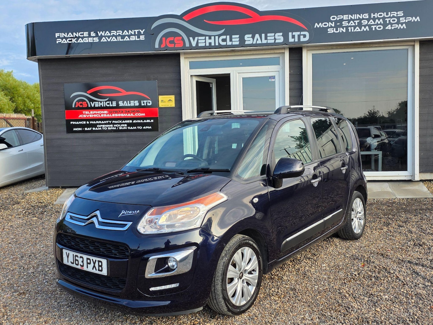 Used Citroen C3 Picasso 2013 for sale - 76633745: Photo 13