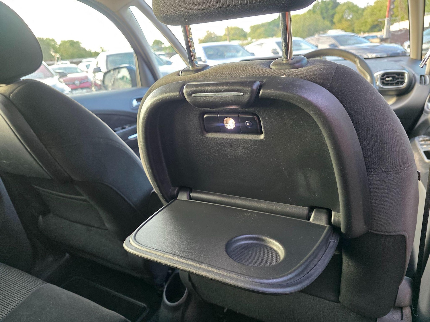 Used Citroen C3 Picasso 2013 for sale - 76633745: Photo 18