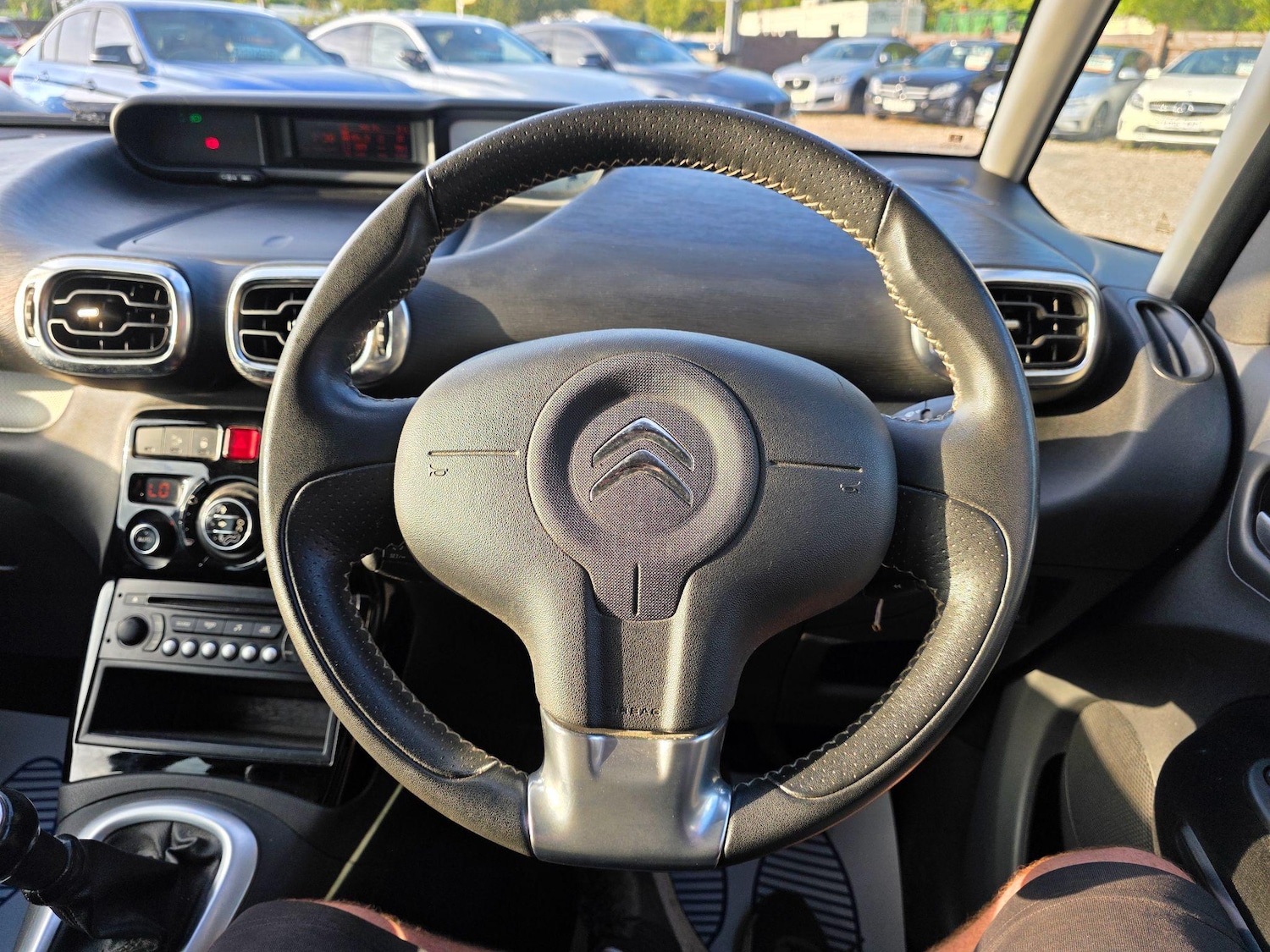 Used Citroen C3 Picasso 2013 for sale - 76633745: Photo 28