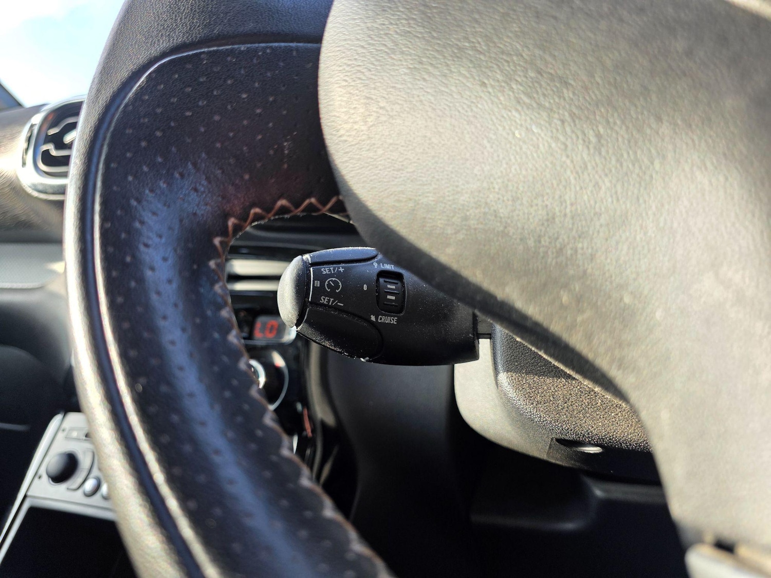 Used Citroen C3 Picasso 2013 for sale - 76633745: Photo 29