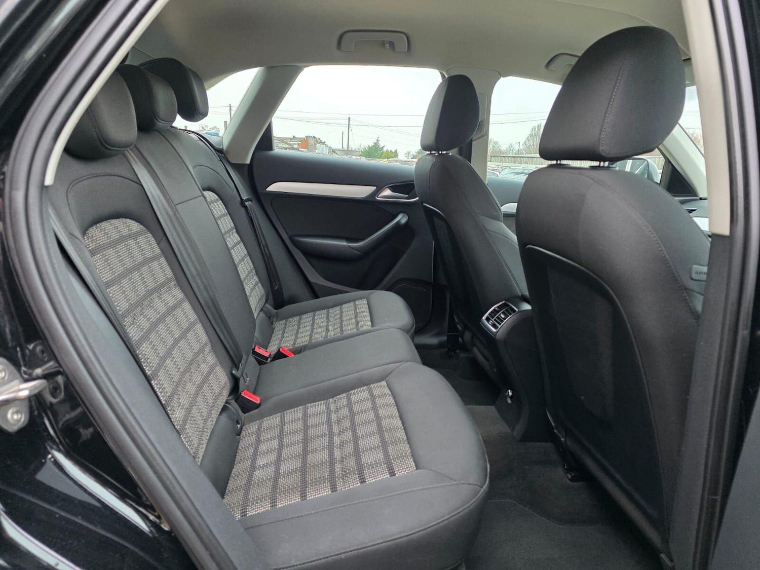 Used Audi Q3 2017 for sale - 77166616: Photo 17